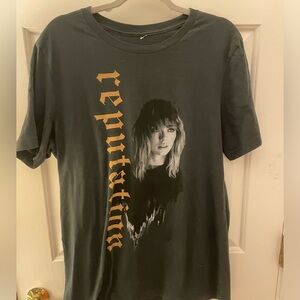 Taylor Swift Reputation Tour Tshirt